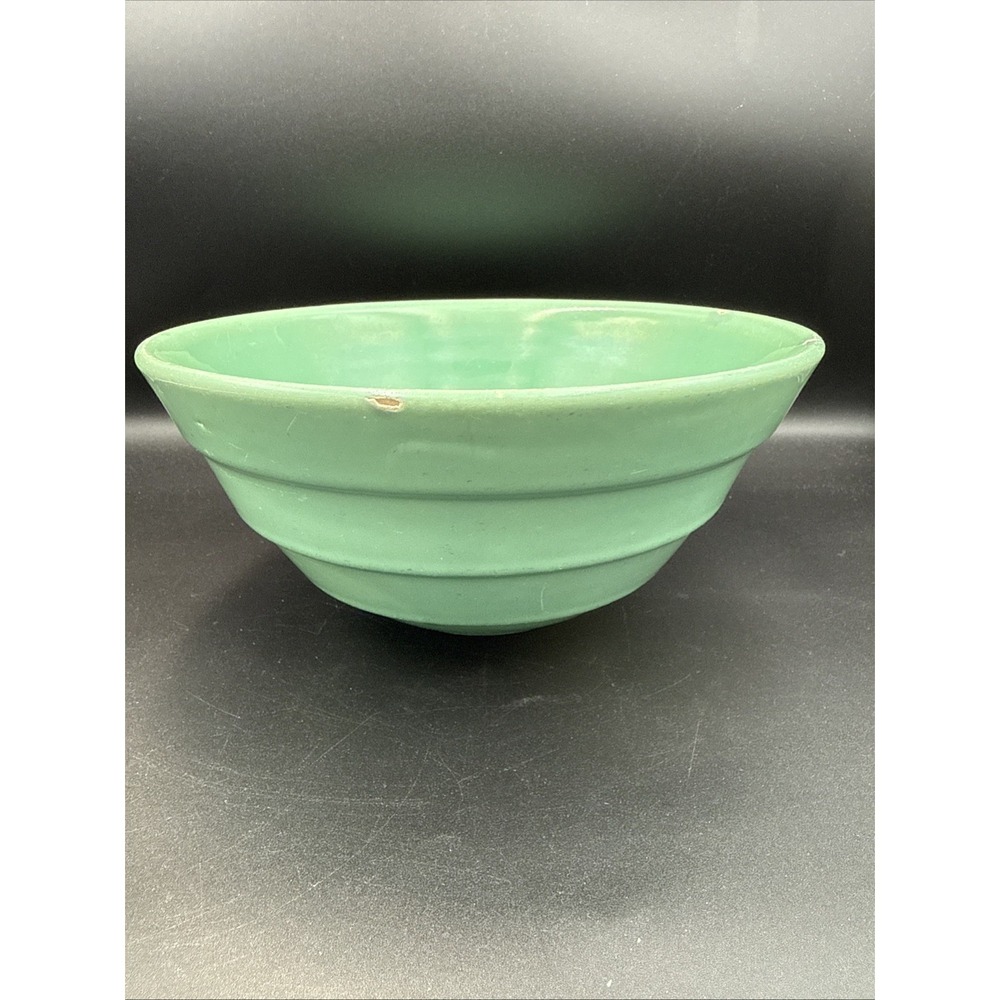 Vintage BAUER Beehive/Ringware #12 Mixing Bowl JADE GREEN 9½"x 4½" Farmhouse USA